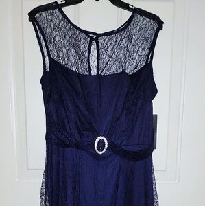 Elegant Navy Blue Dress with Rhinestone Detail